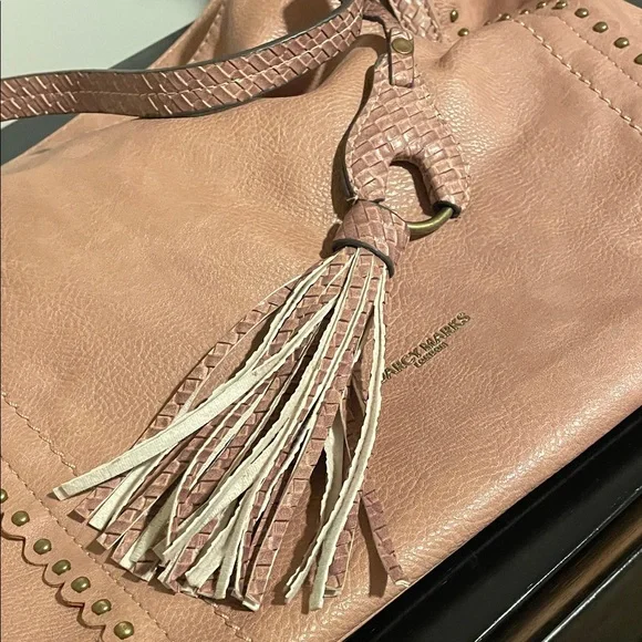 Darcy Marks London Vegan-Taupe Leather Shoulder Bag - Picture 5 of 7